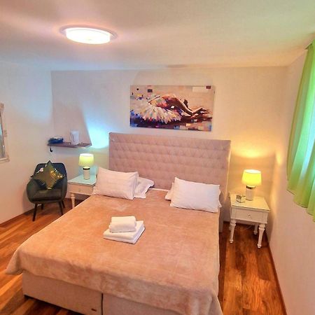 Apartments Ante ฮวาร์ ภายนอก รูปภาพ