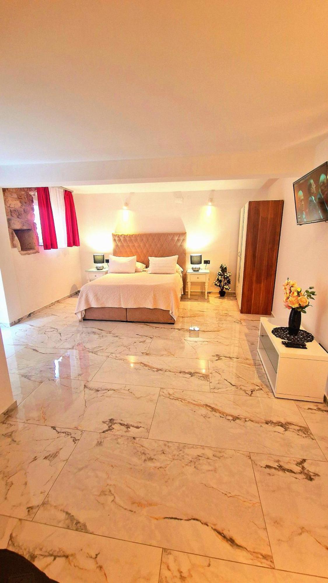 Apartments Ante ฮวาร์ ภายนอก รูปภาพ