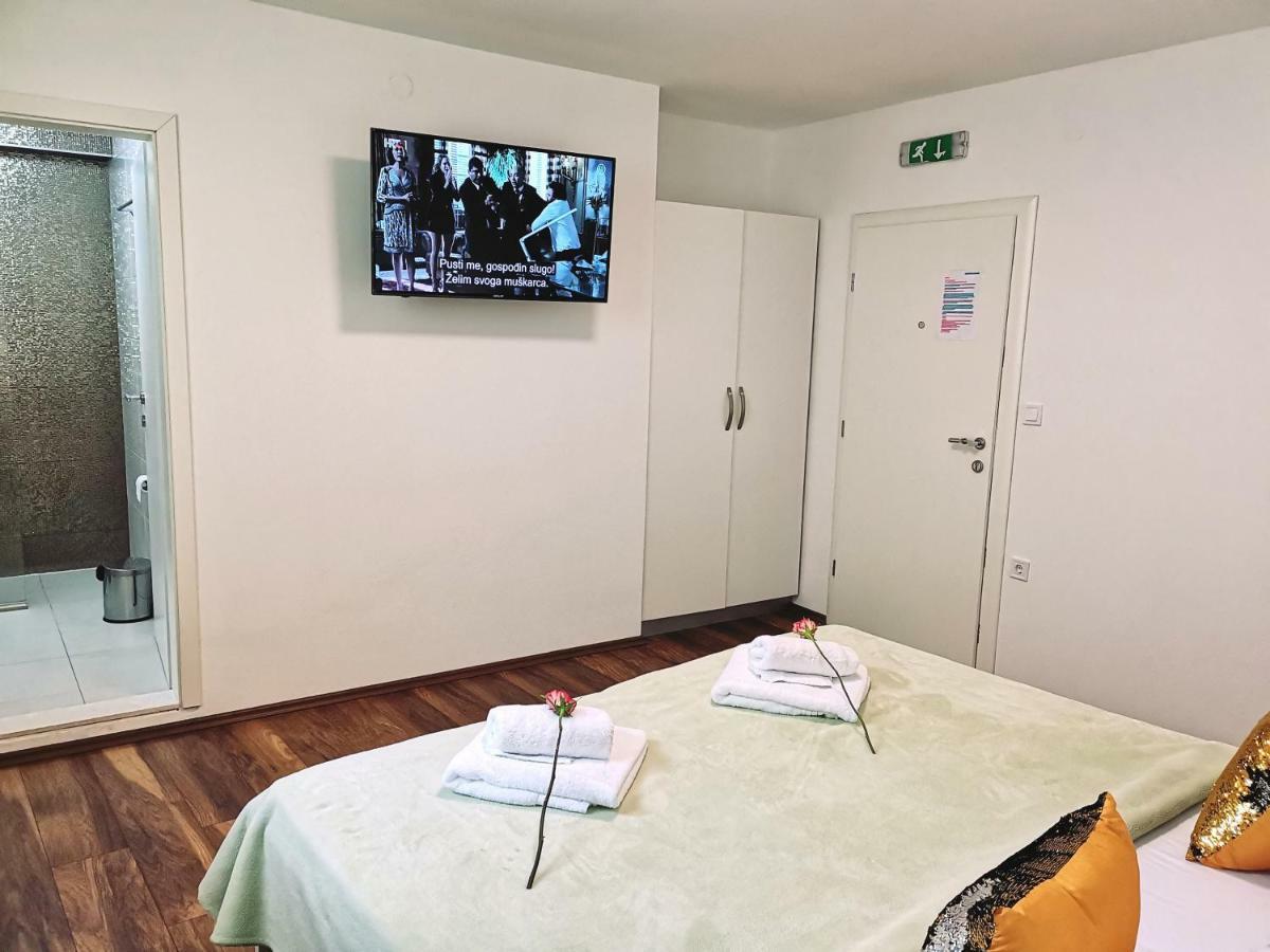 Apartments Ante ฮวาร์ ภายนอก รูปภาพ